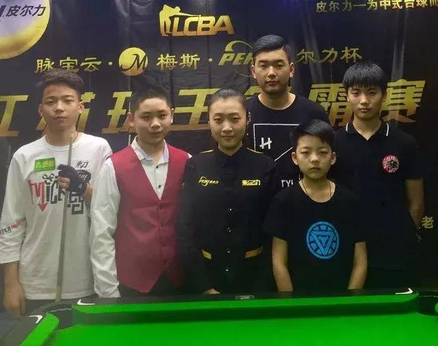 在现代足球 在现代足球