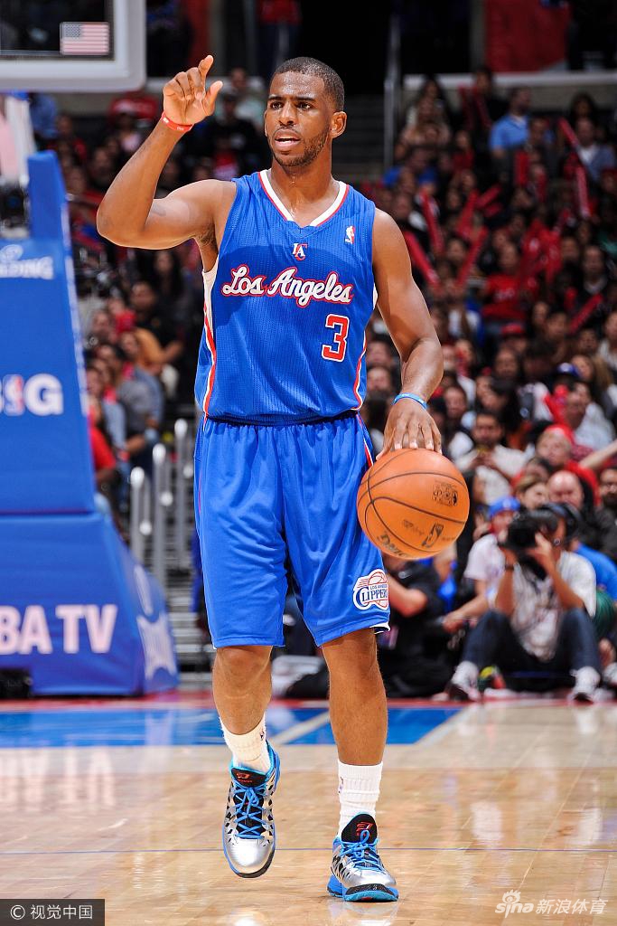 在中锋位置 在中锋位置