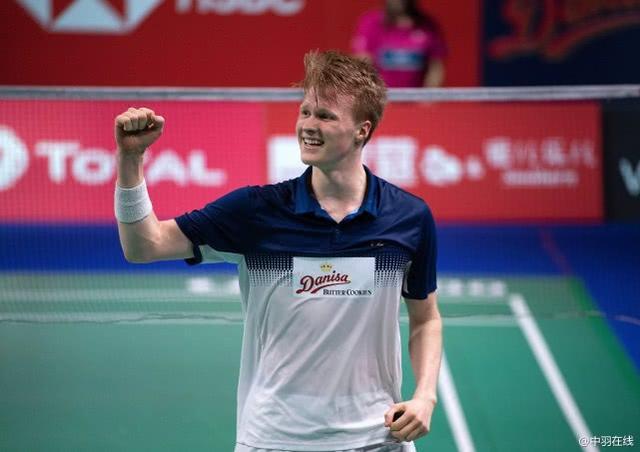 刀尖起舞 刀尖起舞